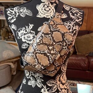 Mango Black and Tan Textured belt Bag